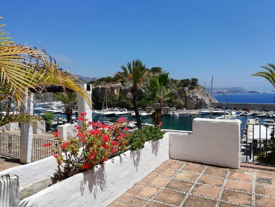 Apartamento Apartamento Grande En El Puerto Marina Del Este La Herradura  Exterior foto